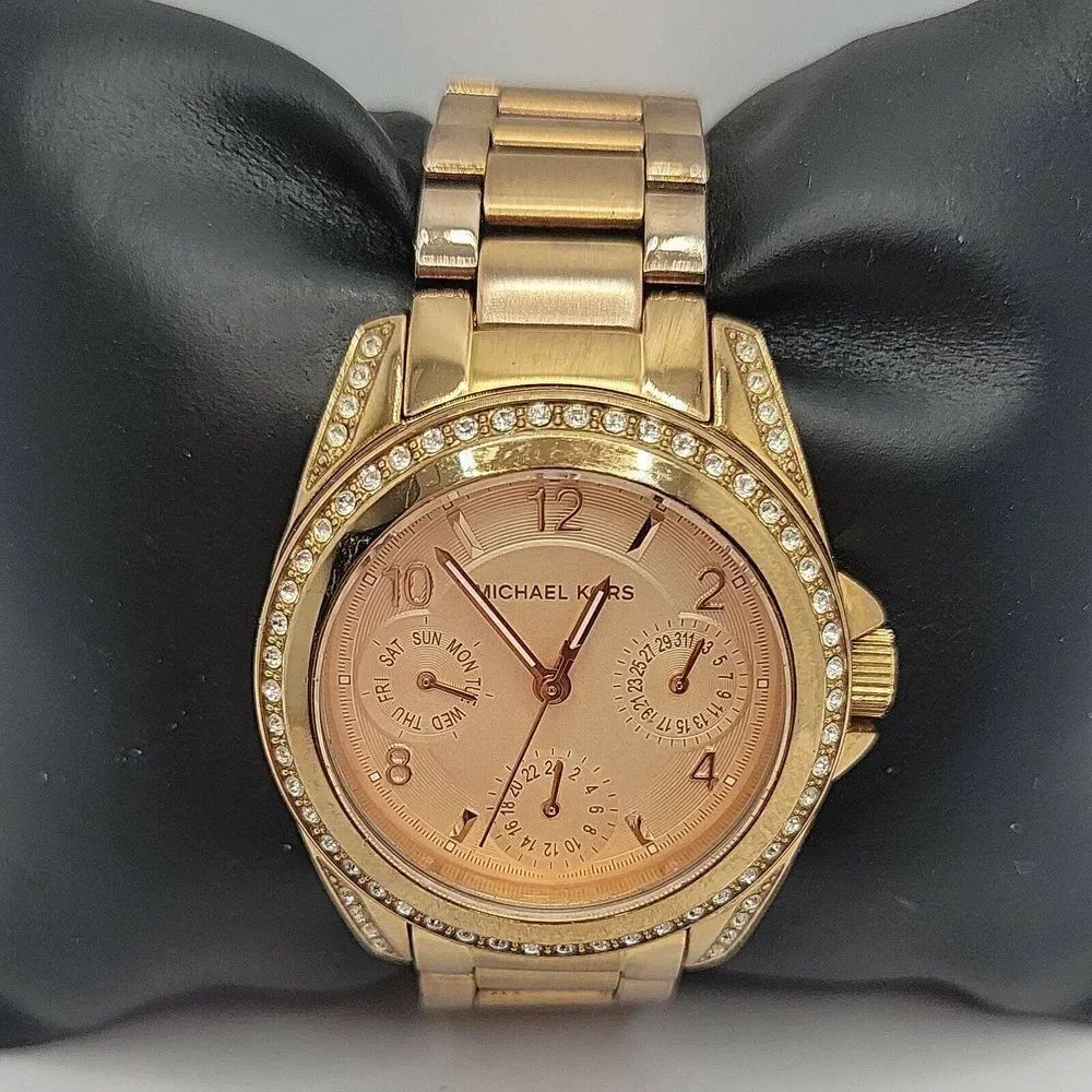 Michael Kors Blair MK5613 Women's Stainless Steel Analog Dial Quartz Watch AM235